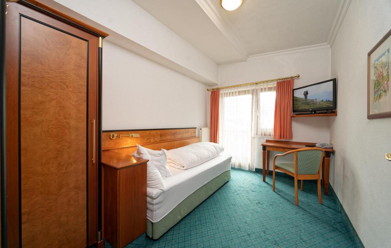 Hotel Edelweiss Maria Alm am Steinernen Meer Exteriör bild
